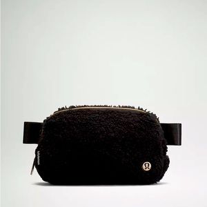 Lululemon Everywhere Belt Bag 1L Fleece